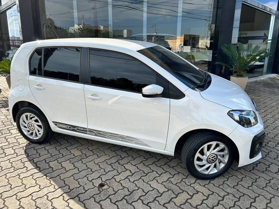 VOLKSWAGEN UP 1.0 170 TSI TOTAL FLEX CONNECT 4P MANUAL VOLKSWAGEN UP 1.0 170 TSI TOTAL FLEX CONNECT 4P MANUAL
